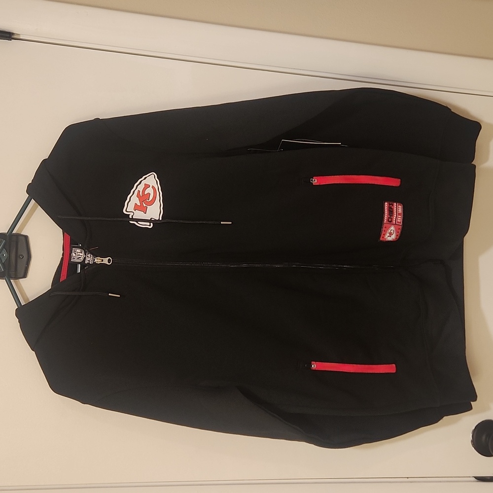 Mens M KC Chiefs full zip hoodie.